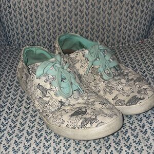 Toms White and Black Patterned Sneakers